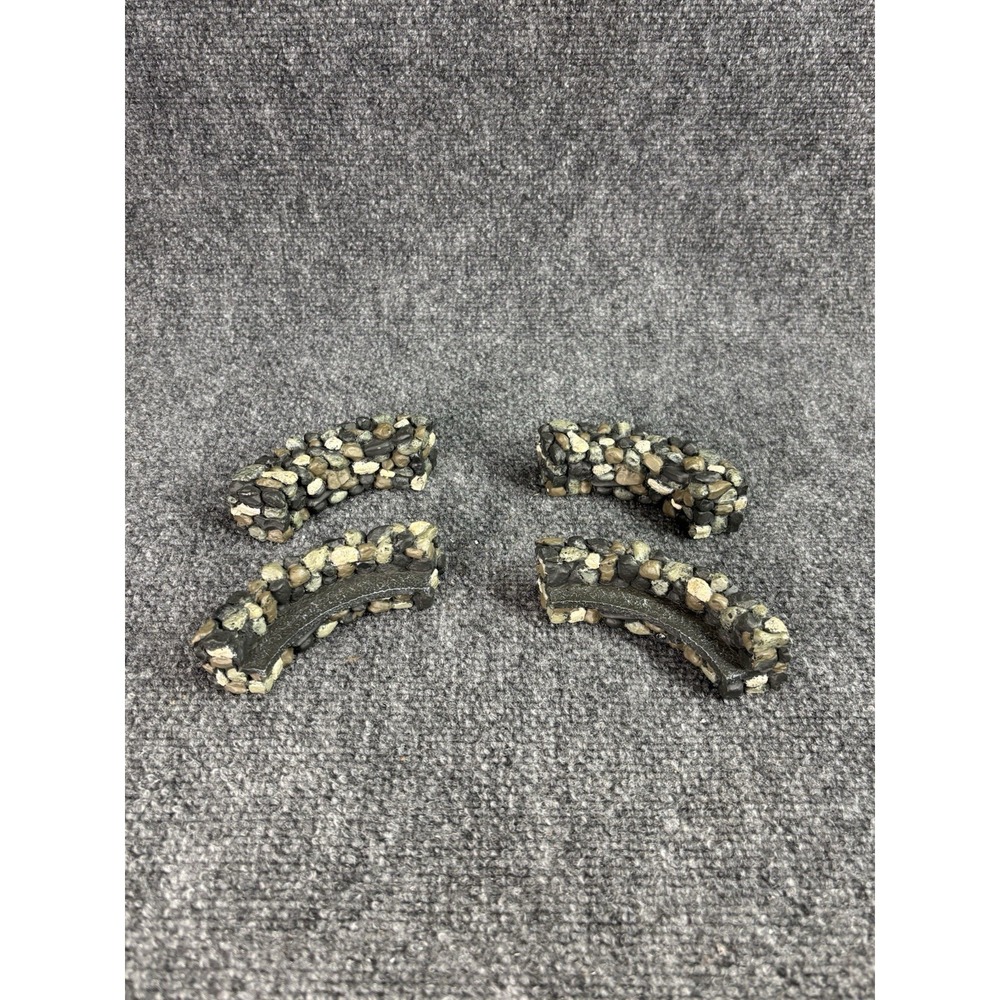 Dept. 56 Village Accessories Fieldstone Curved Wall/Bench - Set of 4 - #56.53009